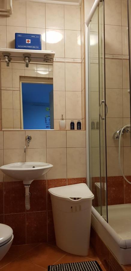 Apartman I Studio Apartman Majoli Kukuljanovo Buitenkant foto