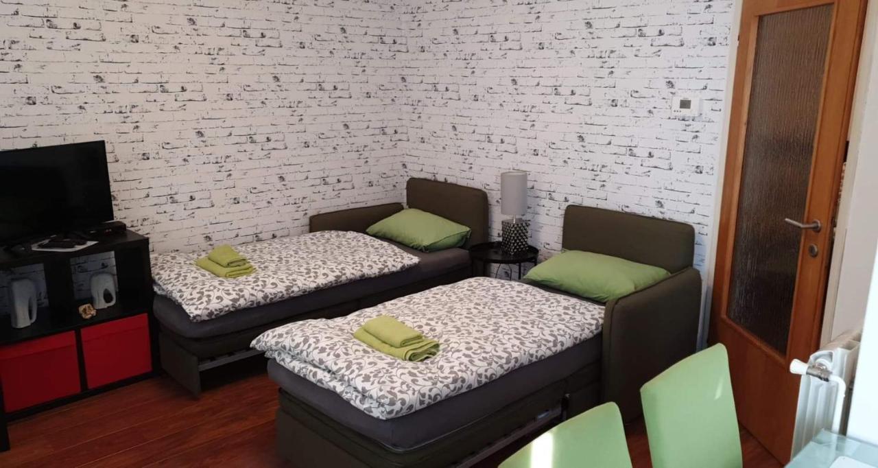 Apartman I Studio Apartman Majoli Kukuljanovo Buitenkant foto